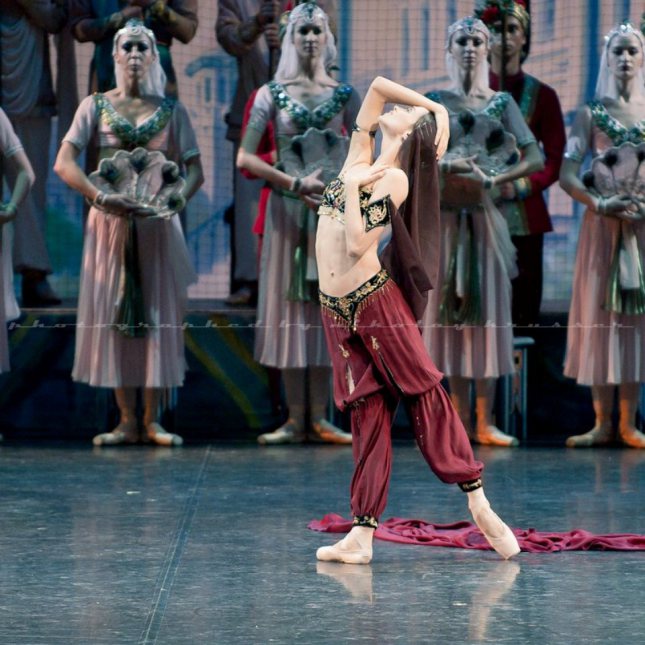 olesya-novikova-nikiya-la-bayadc3a9re-mariinsky-ballet-c2a9-nikolay-krusser-21