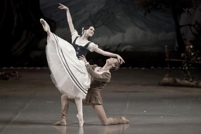 olesya-novikova-and-leonid-sarafanov-in-giselle-4