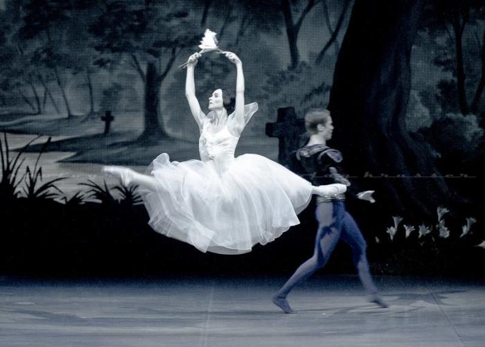 olesya-novikova-and-leonid-sarafanov-in-giselle-21